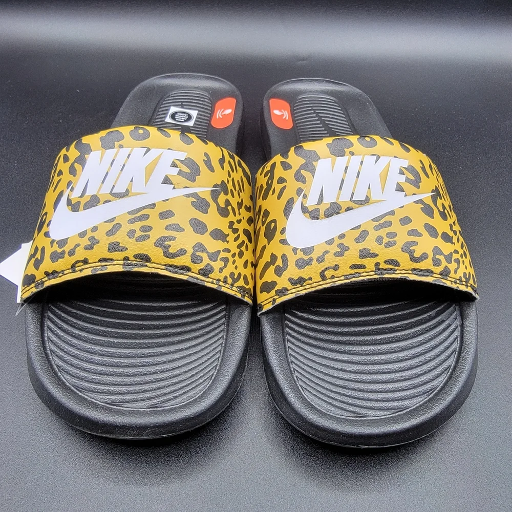 Nike Victori One Leopard Print Women's Slides Sz 6 Black CN9676 700 Comfort New